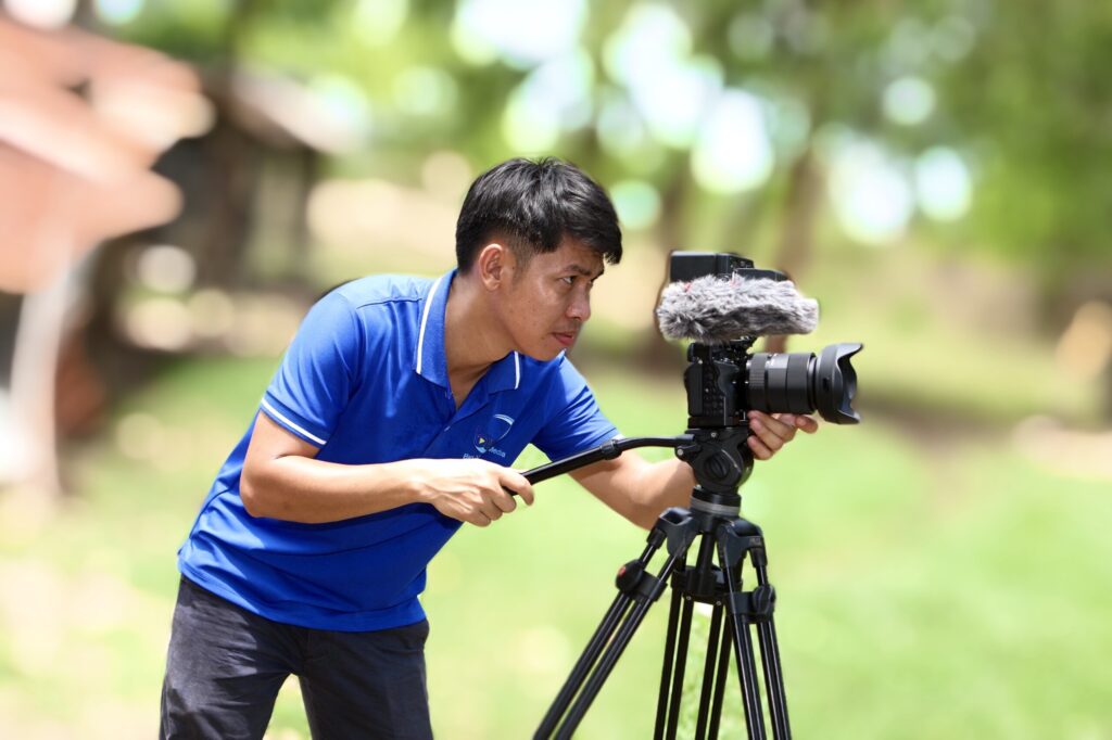 Sản xuất Phim quảng cáo chuyên nghiệp tại Tp.HCM 7 phim doanh nghiep 4