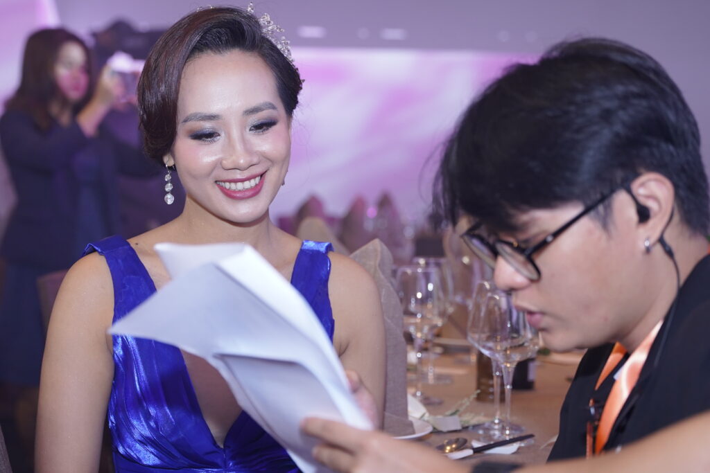 chup anh su kien sg1